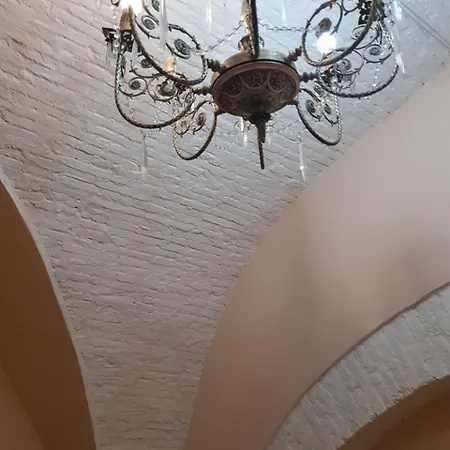 Maremonti House